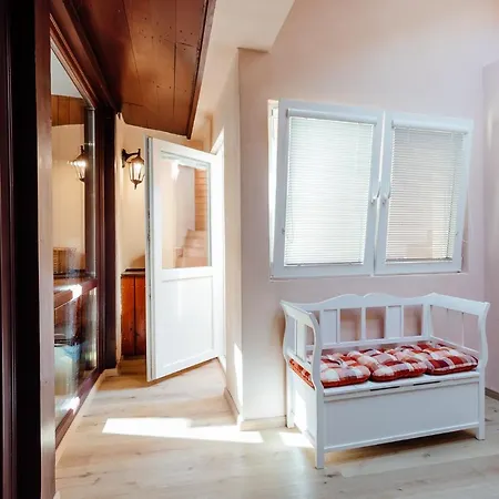 Cosmopolitan Ii. Guest house 3*