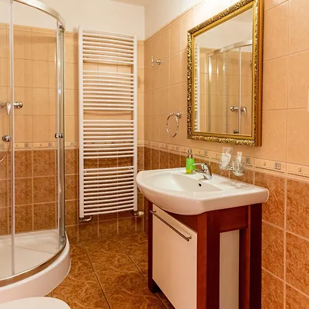 Cosmopolitan Ii. Guest house 3*