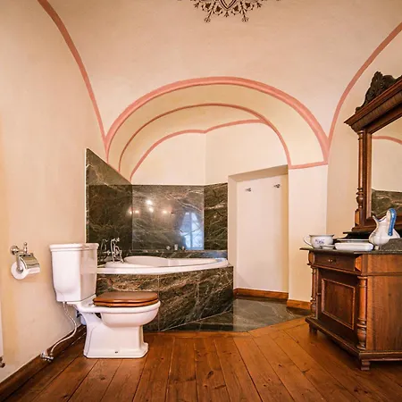 Cosmopolitan Ii. Banska Stiavnica